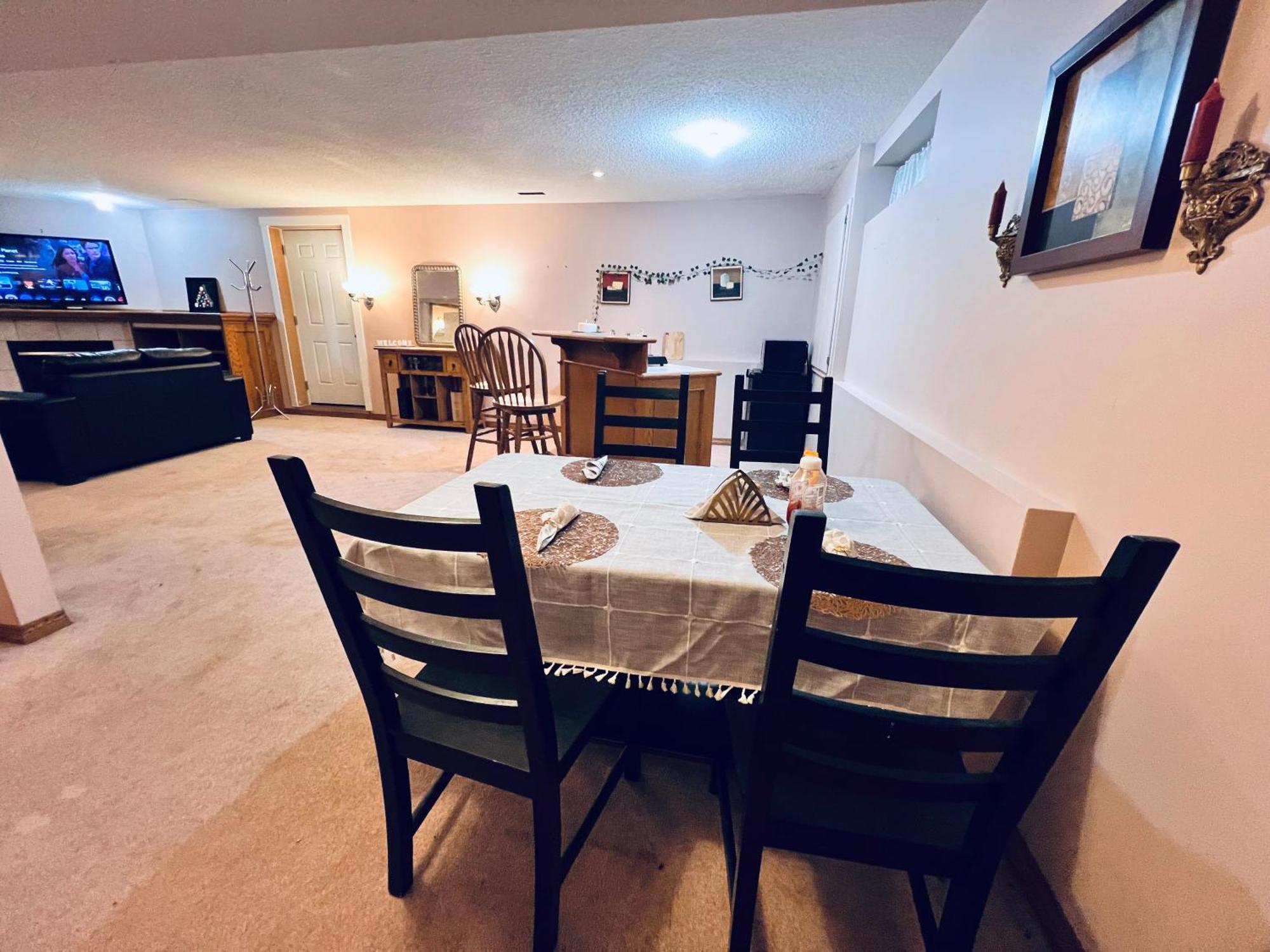 A Classic Homely Basement Suite! Chestermere Eksteriør billede